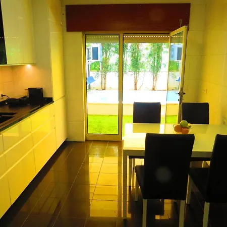 Elegant In With Pool & Jacuzzi Villa