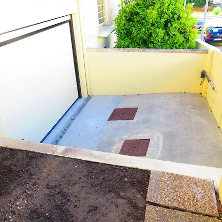 Elegant In With Pool & Jacuzzi *