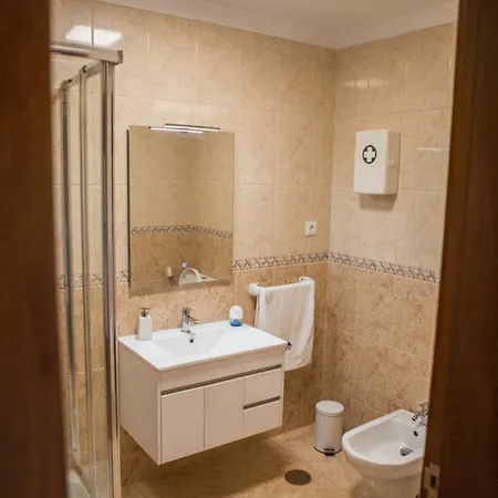 Elegant In With Pool & Jacuzzi