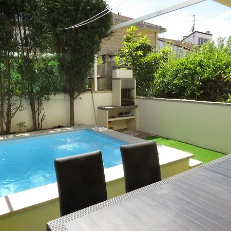 Elegant In With Pool & Jacuzzi Vila