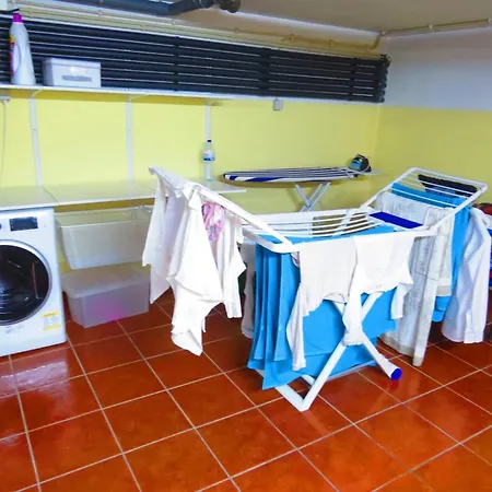 Vila Elegant In With Pool & Jacuzzi