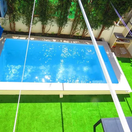 Vila Elegant In With Pool & Jacuzzi *