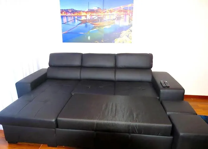 Elegant In With Pool & Jacuzzi Порту