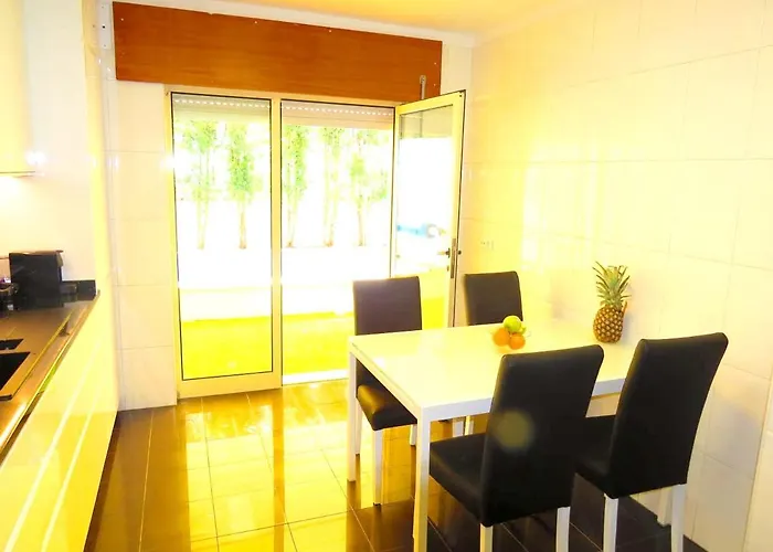 Elegant In With Pool & Jacuzzi *