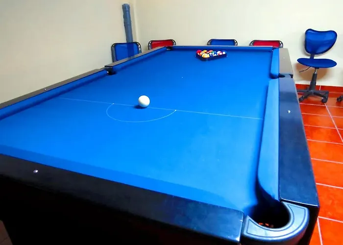 Elegant In With Pool & Jacuzzi *