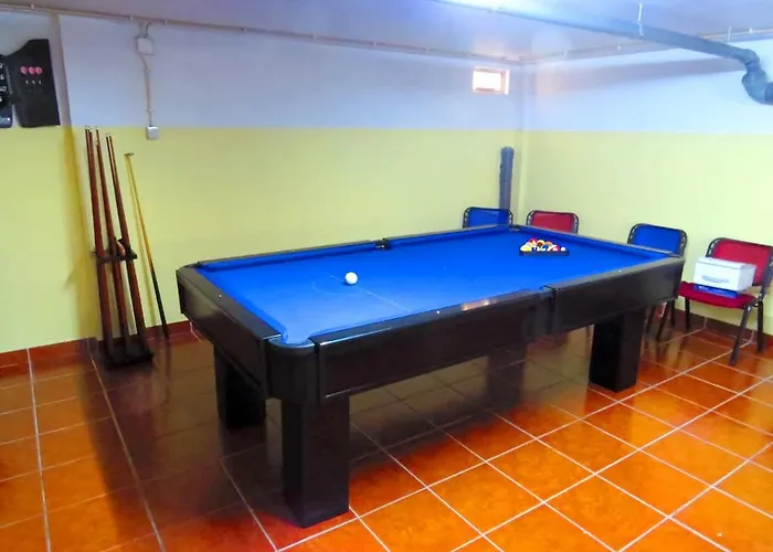 Elegant In With Pool & Jacuzzi Villa