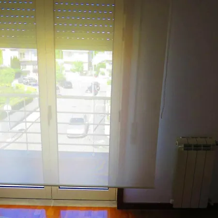 Elegant In With Pool & Jacuzzi