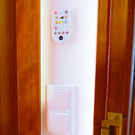 Elegant In With Pool & Jacuzzi Villa *