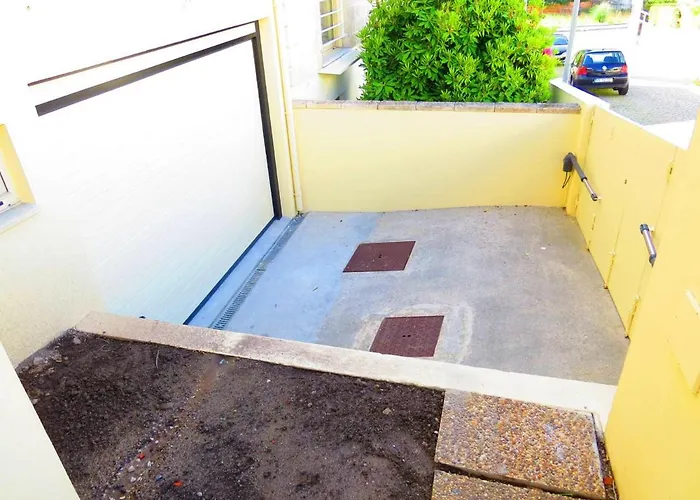 Elegant In With Pool & Jacuzzi *